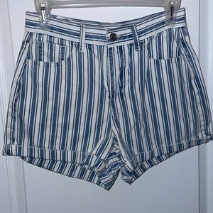 American Eagle High Wasted Denim Striped Shorts size 0